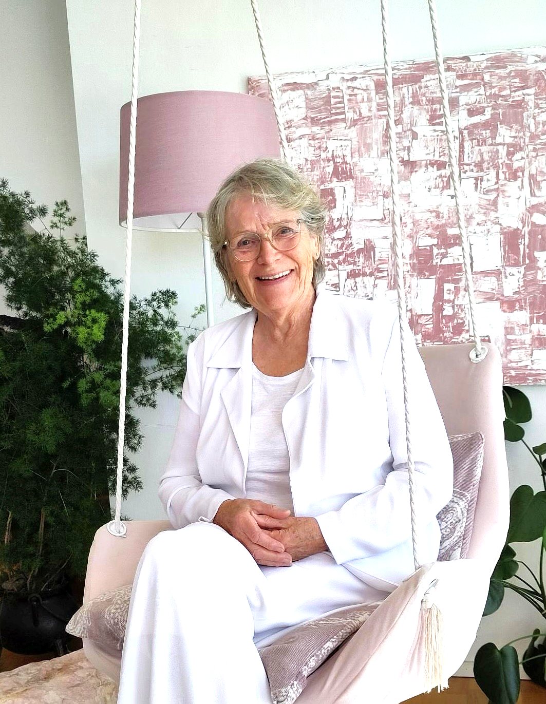 Elisabeth Lemmle im Garten